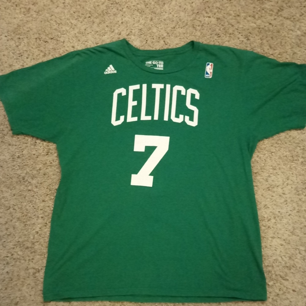 🚫SOLD‼️CELTICS Shirt